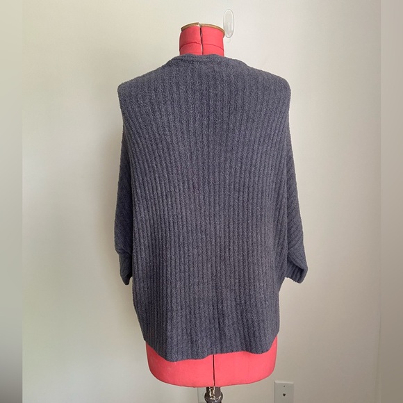 Barefoot Dreams Ribbed Shrug Cardi (S/M) - Picture 4 of 7